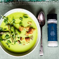 Asparagus soup with Truffle Salted Croutons